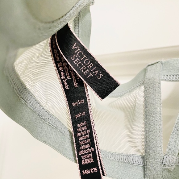 VICTORIA’S SECRET very sexy bra - Picture 10 of 10